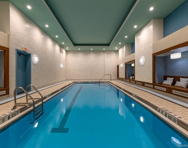 10 City Place - Photo Thumbnail 13