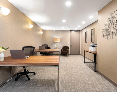 10 City Place - Photo Thumbnail 17
