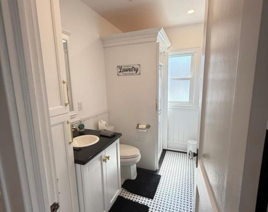 92 Hewlett Avenue - Photo Thumbnail 14