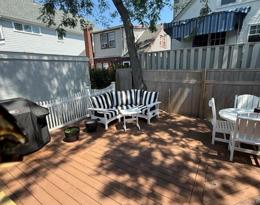 92 Hewlett Avenue - Photo Thumbnail 22