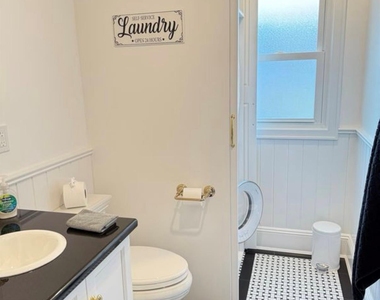 92 Hewlett Avenue - Photo Thumbnail 15