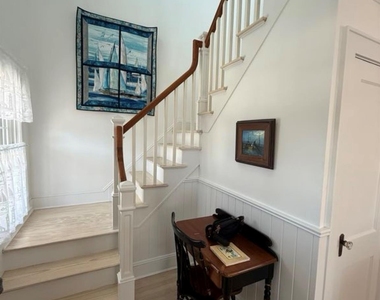 92 Hewlett Avenue - Photo Thumbnail 3