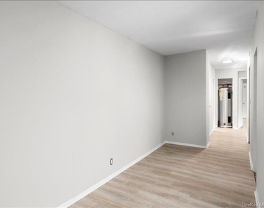 15 Stewart Place - Photo Thumbnail 17