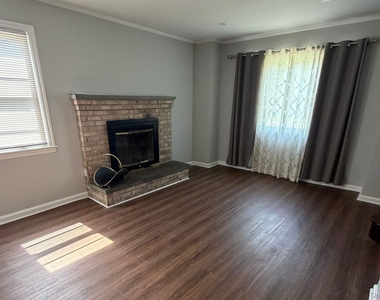 37 Riverside Avenue - Photo Thumbnail 2
