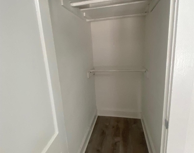 587 Main Street - Photo Thumbnail 14
