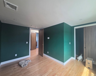 2706 Peconic - Photo Thumbnail 25