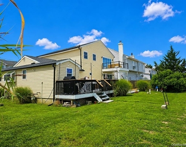 2706 Peconic - Photo Thumbnail 4