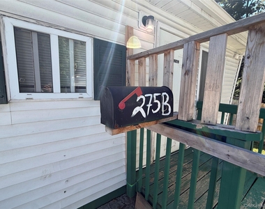 275 Robinson Avenue - Photo Thumbnail 14
