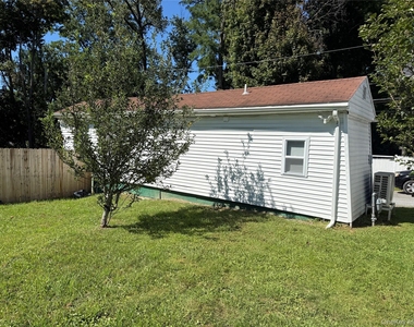 275 Robinson Avenue - Photo Thumbnail 16