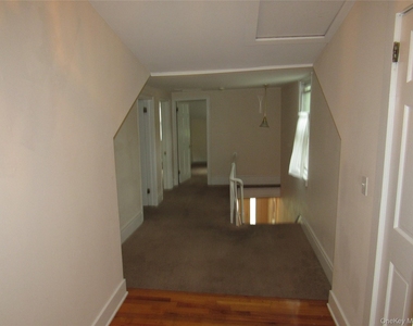 15 Phillips Place - Photo Thumbnail 11