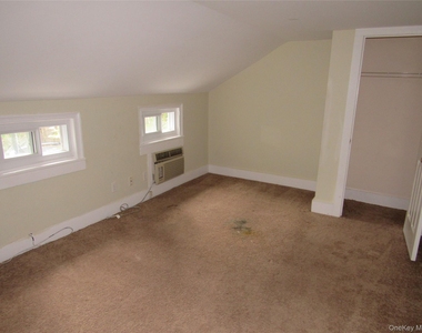 15 Phillips Place - Photo Thumbnail 15