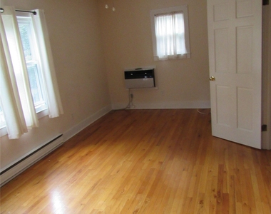 15 Phillips Place - Photo Thumbnail 14