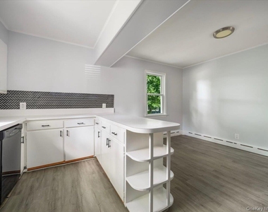 1 Henry Court - Photo Thumbnail 10