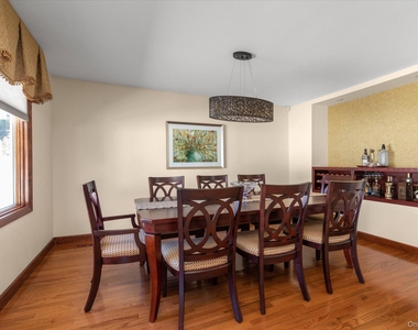 2 Benmor Court - Photo Thumbnail 4