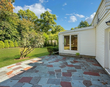 13 Colonial Road - Photo Thumbnail 25