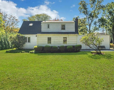 13 Colonial Road - Photo Thumbnail 23