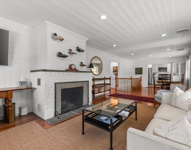 11 Portland Place - Photo Thumbnail 6