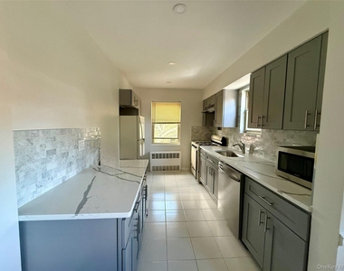 193-18 37th Avenue - Photo Thumbnail 2