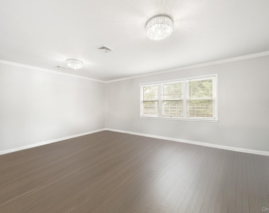 51 Bradley Street - Photo Thumbnail 4