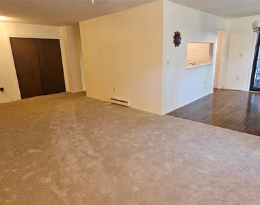 711 Sierra Vista Lane - Photo Thumbnail 9