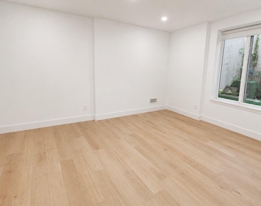 422 E Boston Post Road - Photo Thumbnail 7