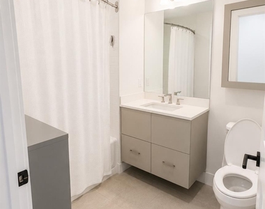 422 E Boston Post Road - Photo Thumbnail 10