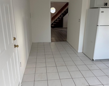 23 Dianne Avenue - Photo Thumbnail 1