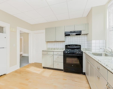 146 Columbus Avenue - Photo Thumbnail 7