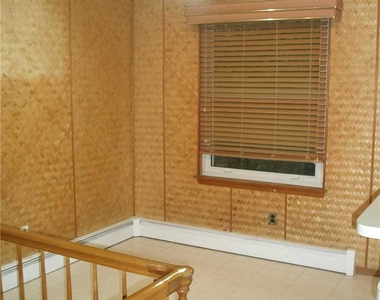 4924 Express Dr South - Photo Thumbnail 11