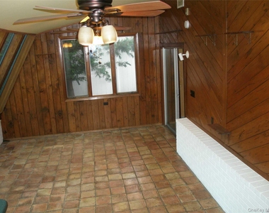4924 Express Dr South - Photo Thumbnail 5