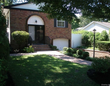 4924 Express Dr South - Photo Thumbnail 1