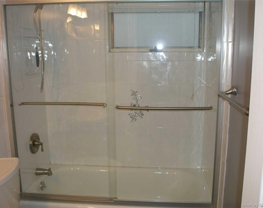 4924 Express Dr South - Photo Thumbnail 9