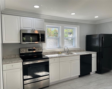 81 Heilman Avenue - Photo Thumbnail 2