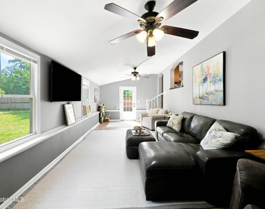 86 Jefferson Street - Photo Thumbnail 12