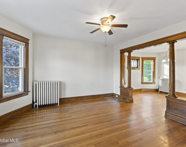 831 Washington Ave - Photo Thumbnail 7
