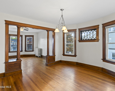 831 Washington Ave - Photo Thumbnail 8