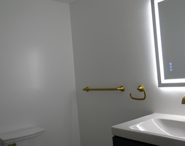 129 Prestwick Way - Photo Thumbnail 6