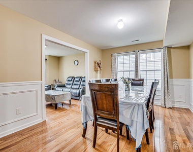 169 Metuchen Avenue - Photo Thumbnail 8