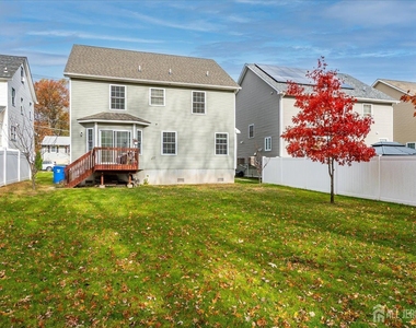 169 Metuchen Avenue - Photo Thumbnail 35