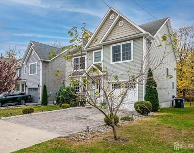 169 Metuchen Avenue - Photo Thumbnail 2