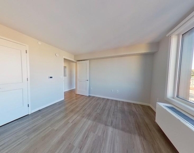 178-02 Hillside Avenue - Photo Thumbnail 5