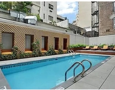 133 W 22nd Street - Photo Thumbnail 7