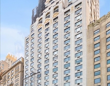 150 Central Park S - Photo Thumbnail 10