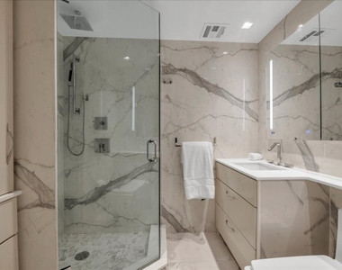 150 Central Park S - Photo Thumbnail 6