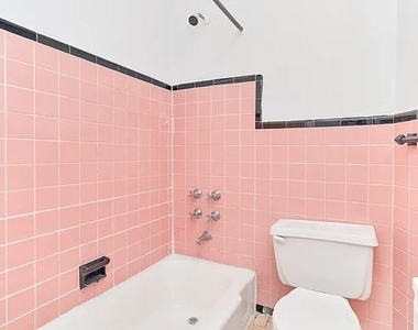 353 W 44th Street - Photo Thumbnail 9