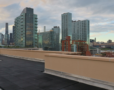 5-43 48th Avenue - Photo Thumbnail 11