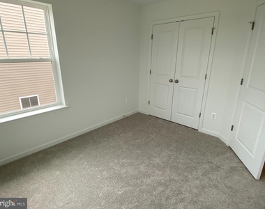 415 Aragon Drive - Photo Thumbnail 25