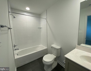 415 Aragon Drive - Photo Thumbnail 27