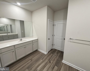 42 Trout Lily Drive - Photo Thumbnail 10
