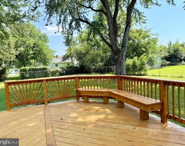 105 Walnut Drive - Photo Thumbnail 3